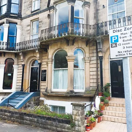 13 Flat 4 Esplanade Gardens Apartment