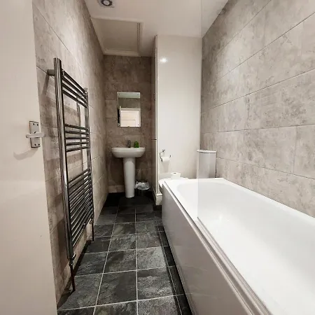 13 Flat 4 Esplanade Gardens Scarborough